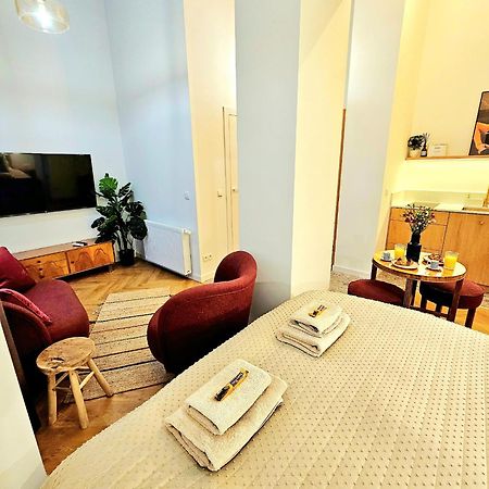 Deluxe Vintage Chic - Kazimierz Old Town Apartment Krakow Luaran gambar