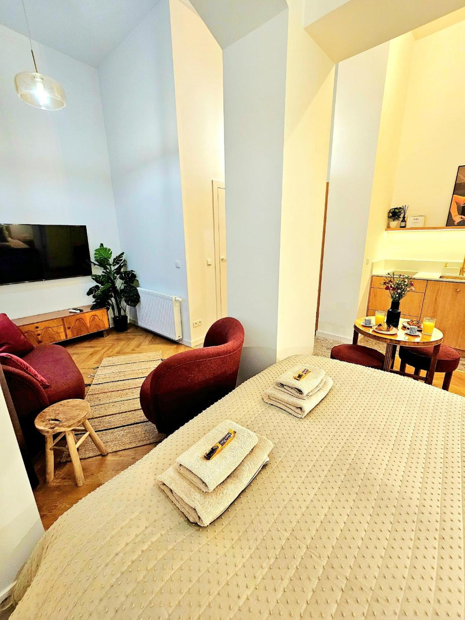 Deluxe Vintage Chic - Kazimierz Old Town Apartment Krakow Luaran gambar